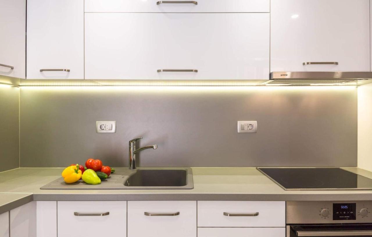 Apartman Dva มาคาร์สกา ภายนอก รูปภาพ